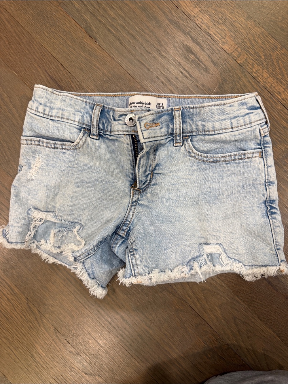 abercrombie kids faded light blue distressed denim shorts